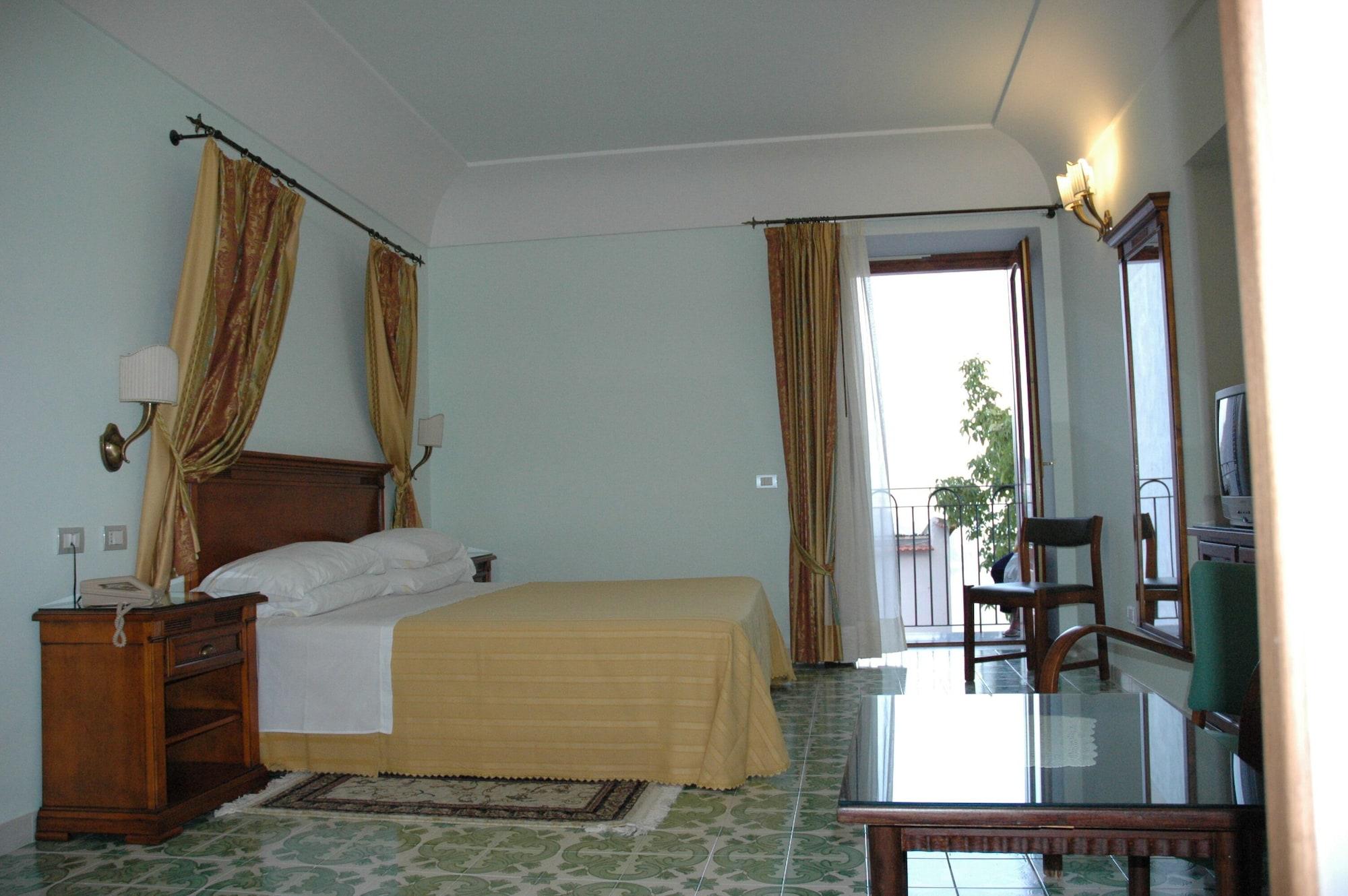 Hotel Rufolo Ravello Exterior photo