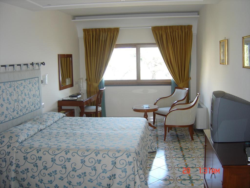 Hotel Rufolo Ravello Exterior photo